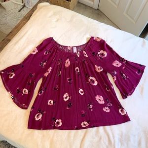 Women’s floral top